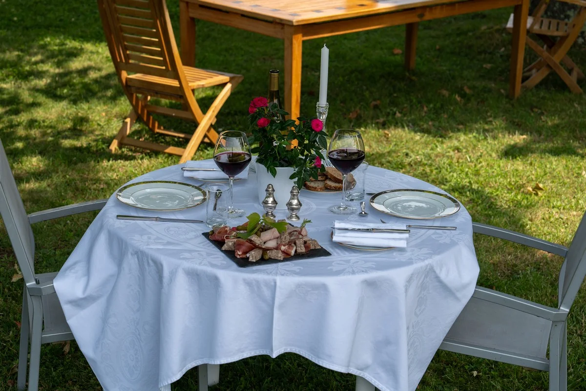 Café et thé servis le matin à la Villa