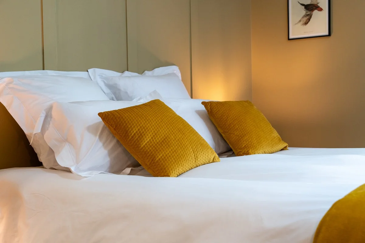 Chambre Mont d'Or — literie soignée et décoration raffinée