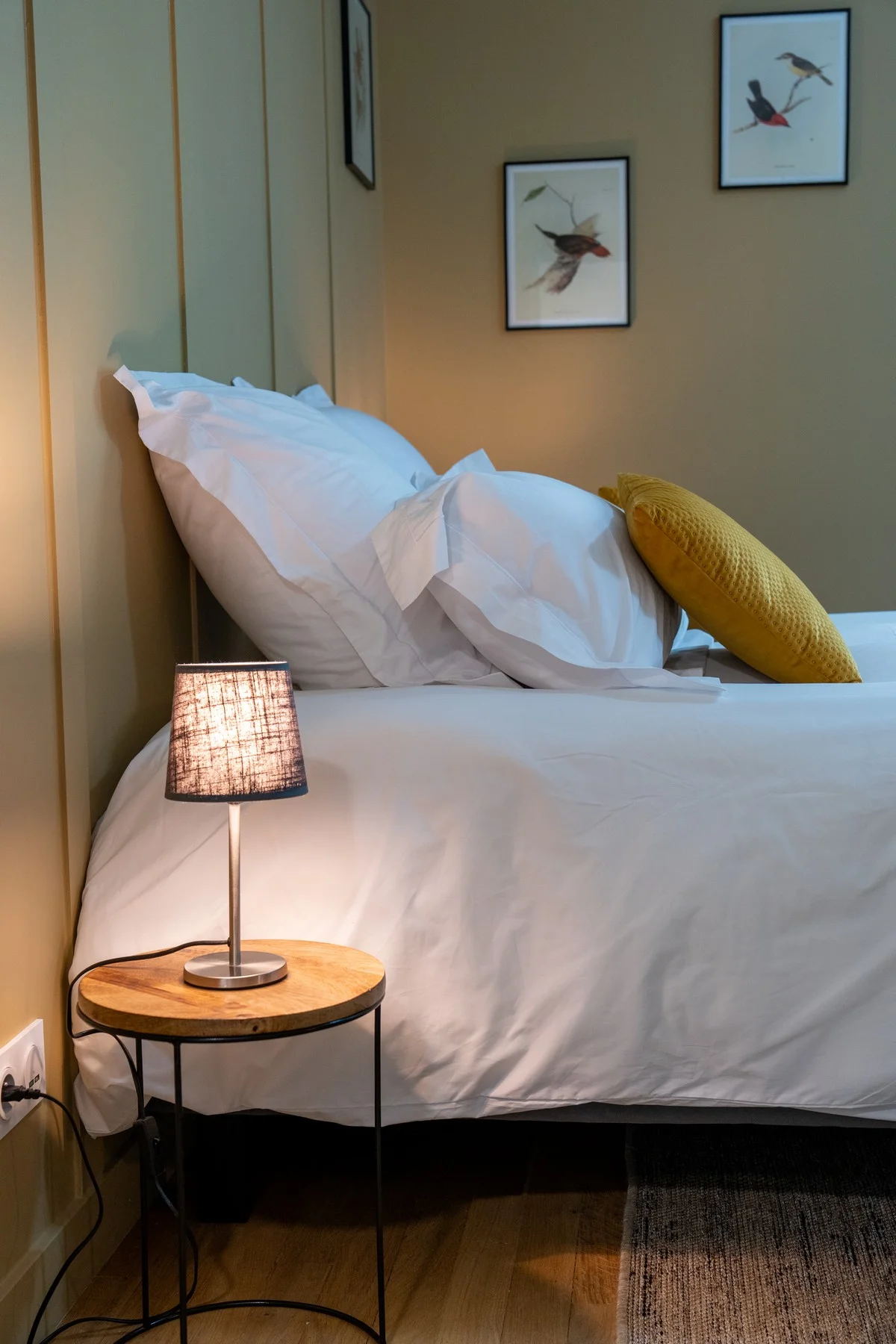 Chambre Mont d'Or — mise en scène élégante des éléments de décoration